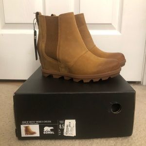 Sorel Joan of Arctic Wedge II Chelsea in camel